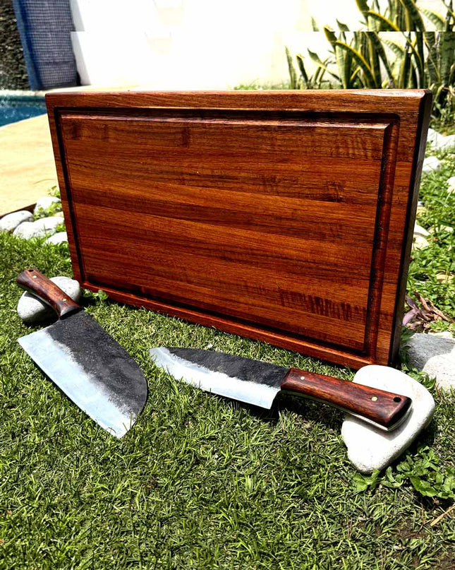 Kit "Nobleza Parrillera" (Tabla L + Cuchillo + Hacha)