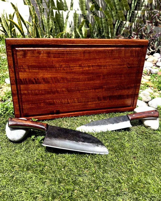 Kit "Nobleza Parrillera" (Tabla L + Cuchillo + Hacha)